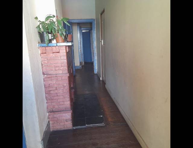 8 BEDROOM HOUSE FOR SALE IN BEREA